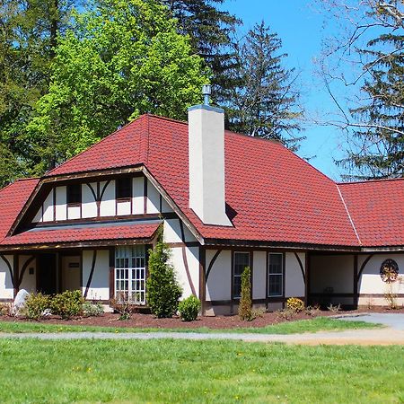 Hillbrook Inn & Spa (Adults Only) Charles Town Exterior photo